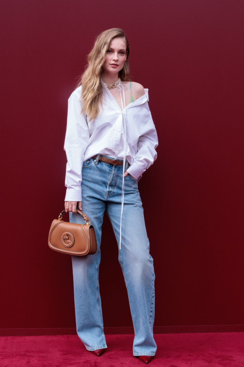 Hannah Dodd at Gucci Fashion Show at Milan Fashion Week 4