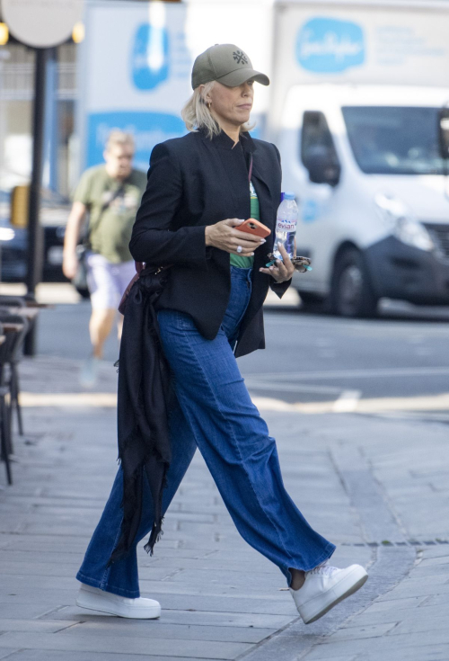 Hannah Waddingham Spotted Leaving Pizza Express in London 5