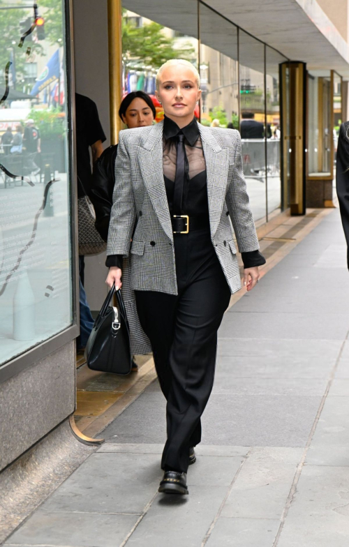 Hayden Panettiere Arrives at Today Studios in New York 3