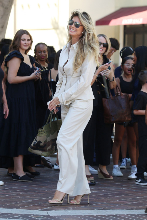 Heidi Klum Arrives at AGT Taping Pasadena 1