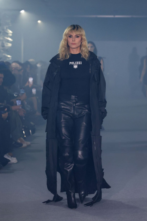 Heidi Klum Walks Vetements Runway Paris Fashion Week, September 2024 5