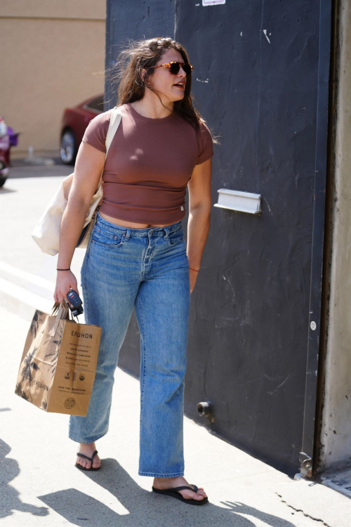 Ilona Maher Arrives for Another Day of Rehearsals at DWTS Studios in Los Angeles 4