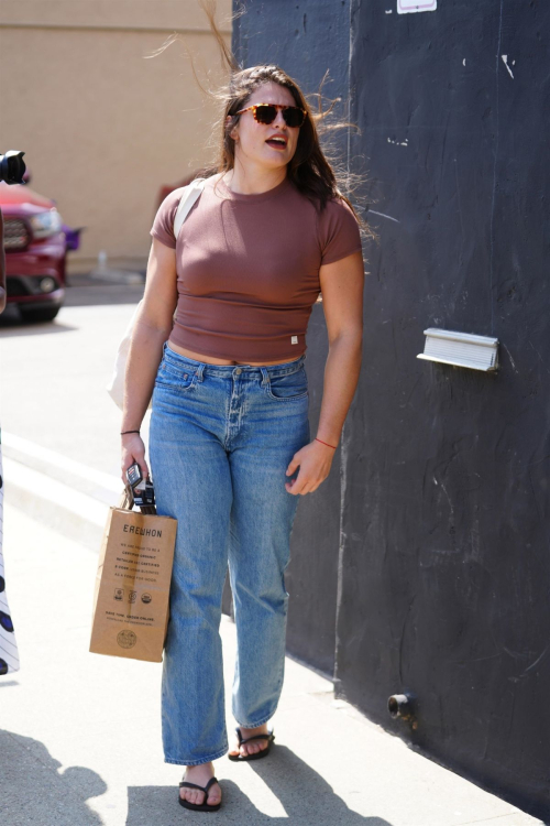 Ilona Maher Arrives for Another Day of Rehearsals at DWTS Studios in Los Angeles 5