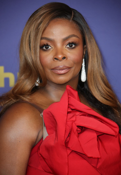 Janelle James at 76th Emmy Awards at Peacock Theatre in Los Angeles 1