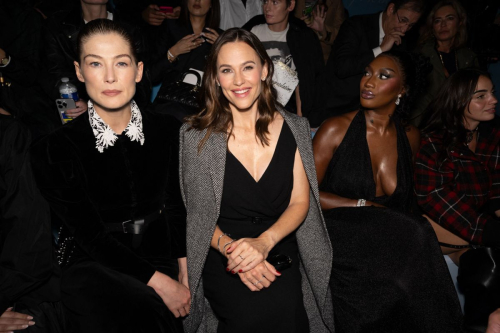 Jennifer Garner at Christian Dior Show Paris Fashion Week 4