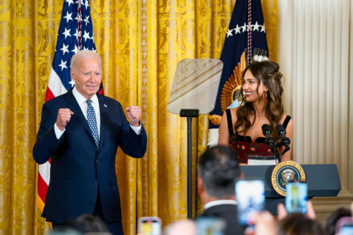 Jessica Alba Introduces President Biden at Hispanic Heritage Month Reception in Washington DC 1