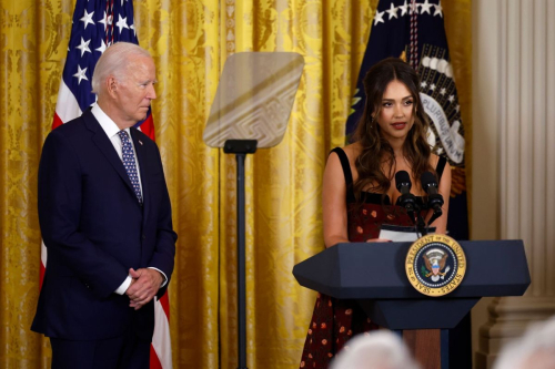 Jessica Alba Introduces President Biden at Hispanic Heritage Month Reception in Washington DC 2