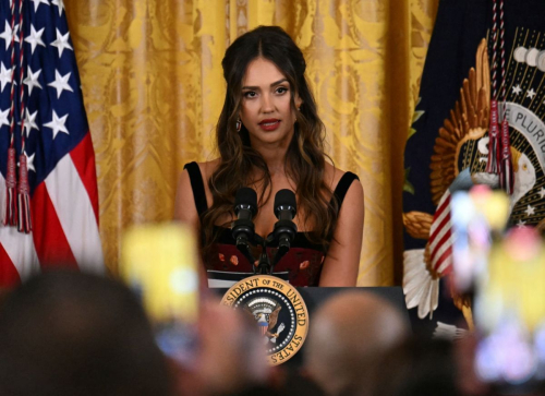 Jessica Alba Introduces President Biden at Hispanic Heritage Month Reception in Washington DC 5