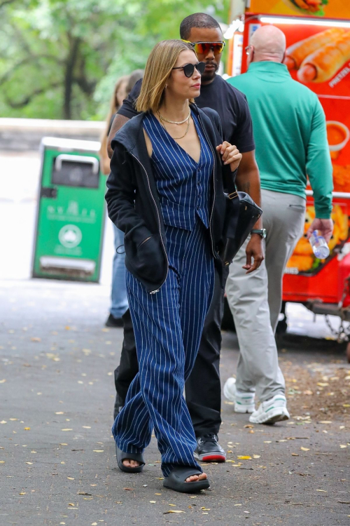 Jessica Biel Leaves The Better Sister Set in New York 4