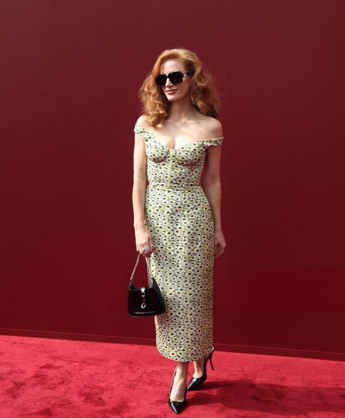 Jessica Chastain at Gucci Fashion Show at Milan Fashion Week 4