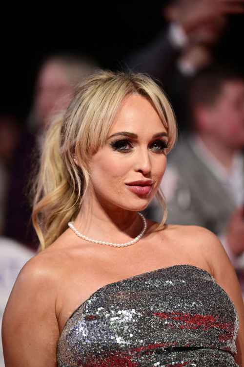 Jorgie Porter Pregnant at 29th National Television Awards in London 5