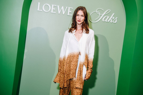 karlie kloss at saks x loewe dinner at nyfw in new york 4