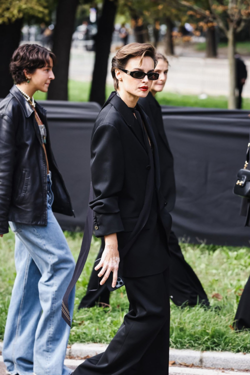 Kasia Smutniak Arrives at Gucci Show Milan Fashion Week, September 2024 1