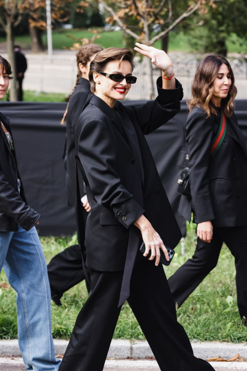 Kasia Smutniak Arrives at Gucci Show Milan Fashion Week, September 2024 2