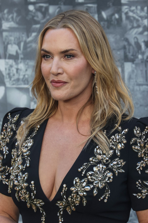 Kate Winslet at Lee premiere in London 1