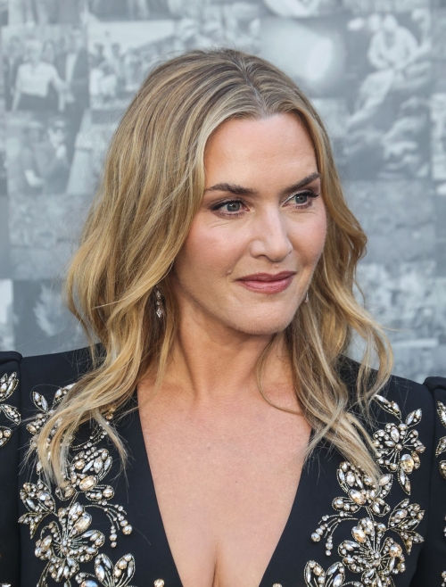 Kate Winslet at Lee premiere in London 3