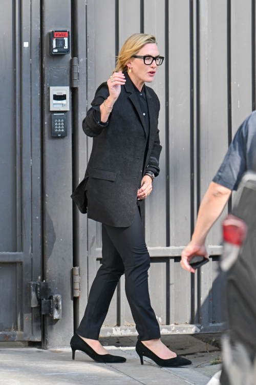 Kate Winslet Leaves Screening of Her Movie Lee in Los Angeles 1