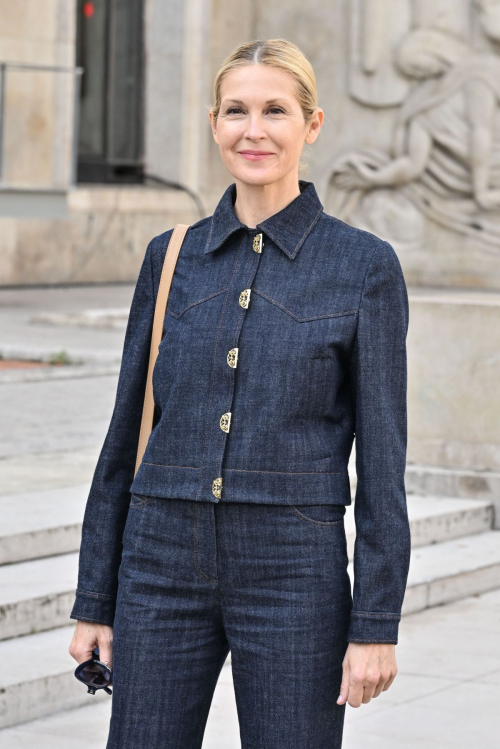 Kelly Rutherford Arrives at Elie Saab Show, Paris Fashion Week, September 2024 1