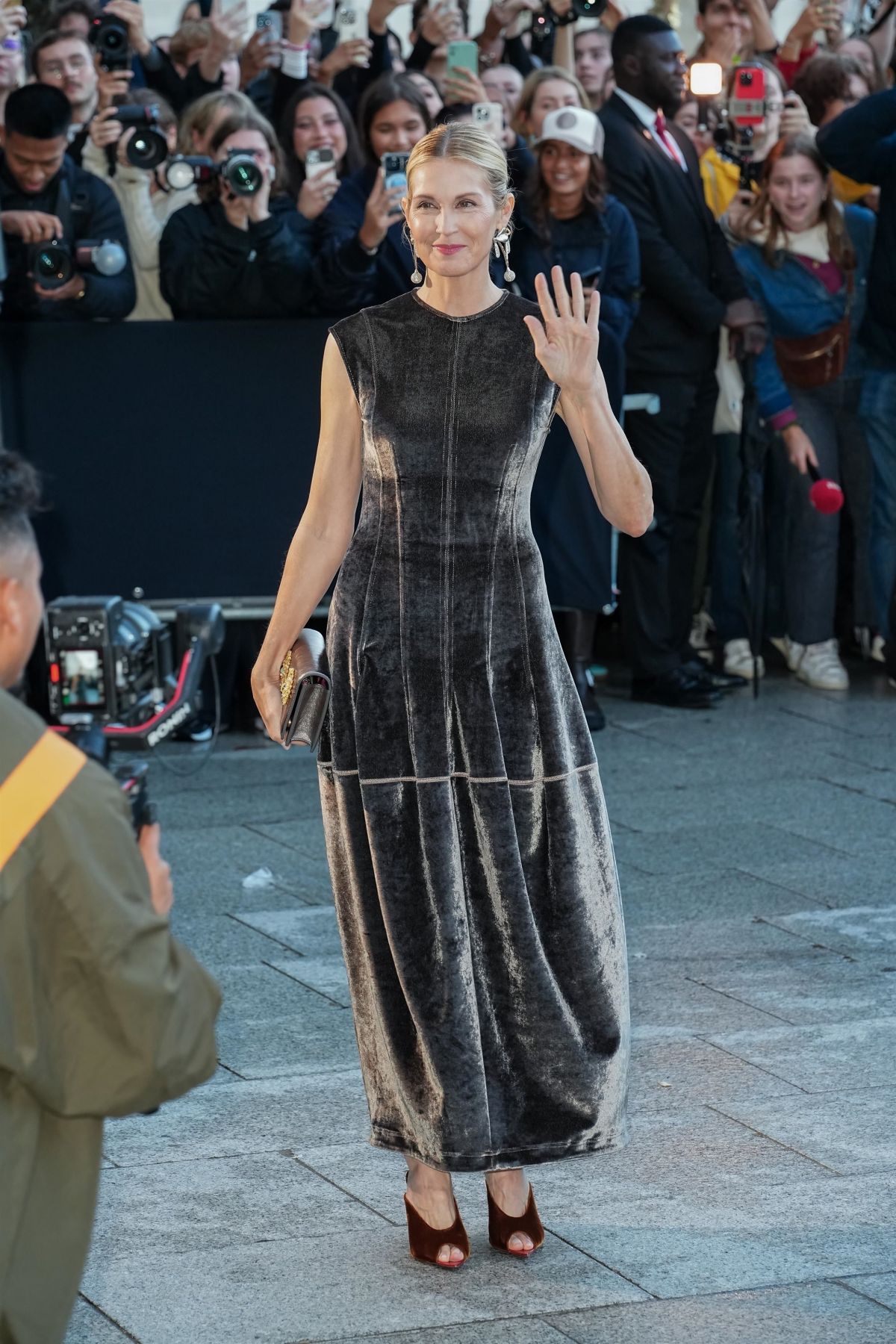 Kelly Rutherford at Schiaparelli Spring-Summer Show, Paris Fashion Week, September 2024