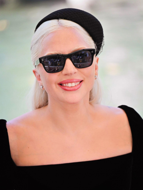 Lady Gaga at Joker Folie a Deux Photocall Venice Film Festival 4