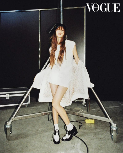 Lalisa Manoban for Vogue Korea October 2024 12