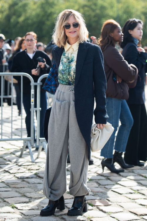 Meg Ryan Arrives at Loewe Show, Paris Fashion Week, September 2024