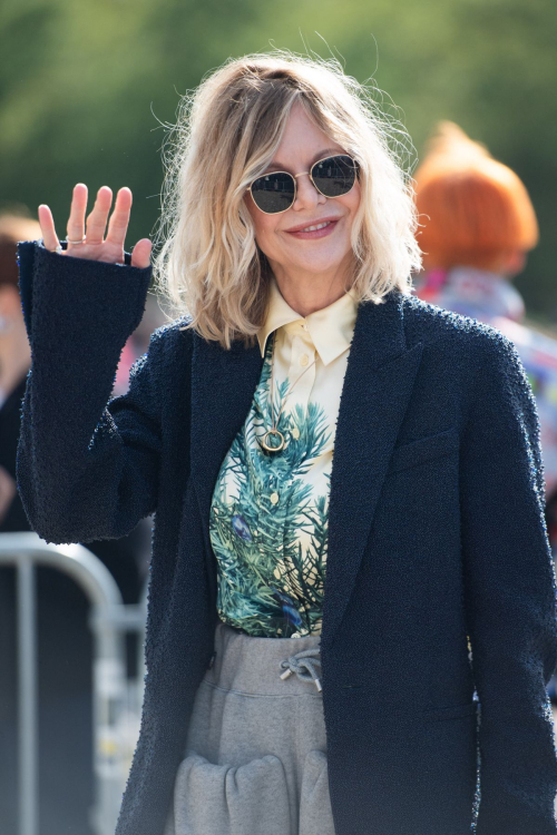 Meg Ryan Arrives at Loewe Show, Paris Fashion Week, September 2024 1