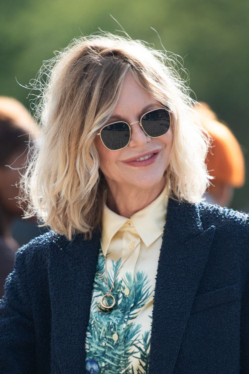 Meg Ryan Arrives at Loewe Show, Paris Fashion Week, September 2024 6