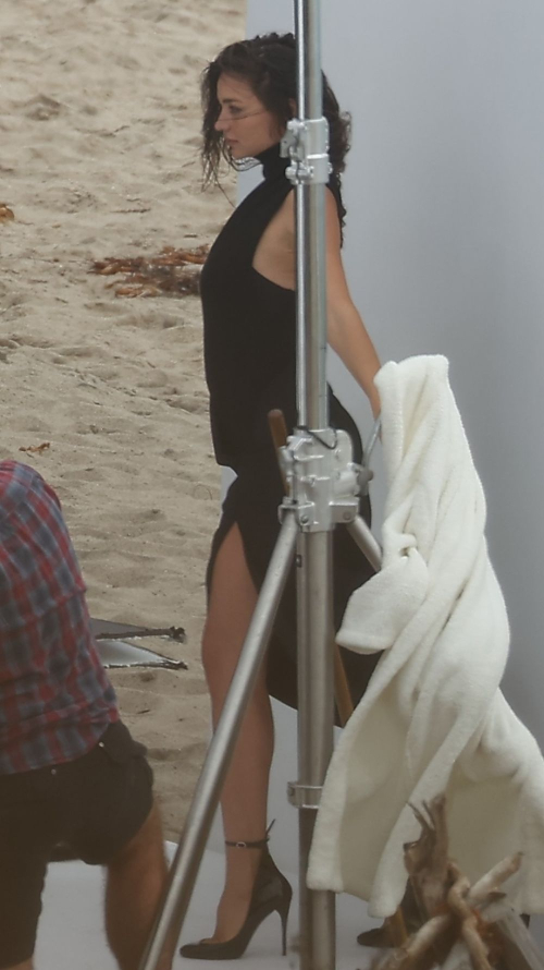 Miranda Kerr at a Photoshoot in Malibu, September 2024 3