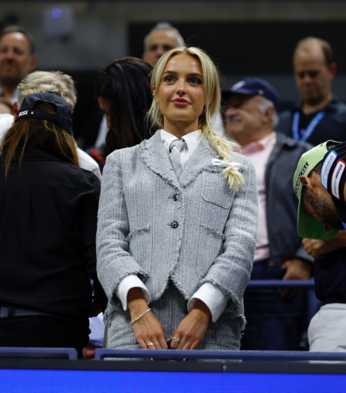 Morgan Riddle Cheers for Taylor Fritz at Arthur Ashe Stadium, New York 9