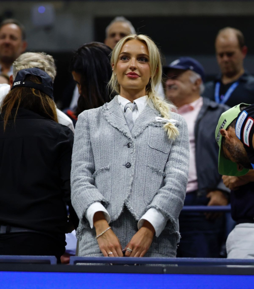 Morgan Riddle Cheers for Taylor Fritz at Arthur Ashe Stadium, New York 6