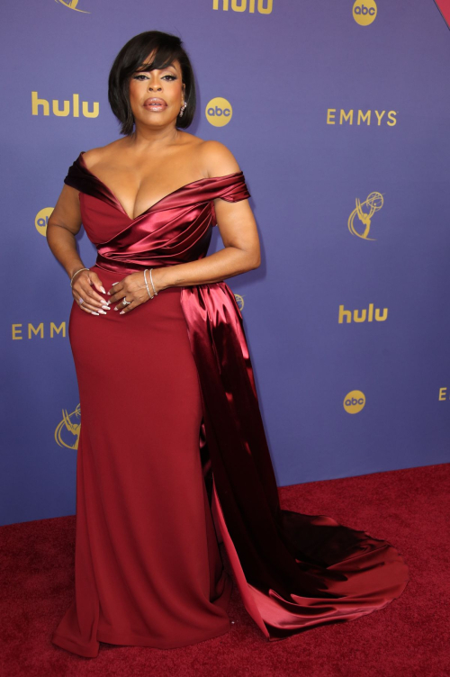 Niecy Nash at 76th Emmy Awards at Peacock Theatre in Los Angeles 2