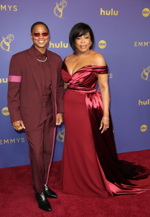 Niecy Nash at 76th Emmy Awards at Peacock Theatre in Los Angeles 5