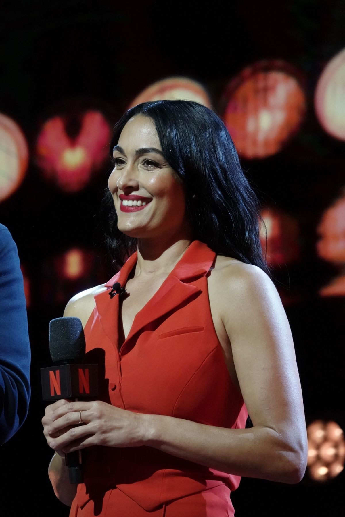 Nikki Bella Presents Netflix Unfinished Beef Hotdog-eating Competition in Las Vegas