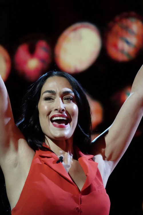 Nikki Bella Presents Netflix Unfinished Beef Hotdog-eating Competition in Las Vegas 5