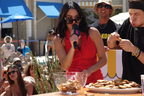 Nikki Bella Presents Netflix Unfinished Beef Hotdog-eating Competition in Las Vegas 6