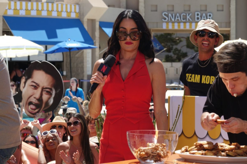 Nikki Bella Presents Netflix Unfinished Beef Hotdog-eating Competition in Las Vegas 7