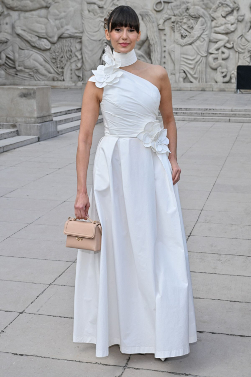 Nina Dobrev Arrives at Elie Saab Show, Paris Fashion Week, September 2024