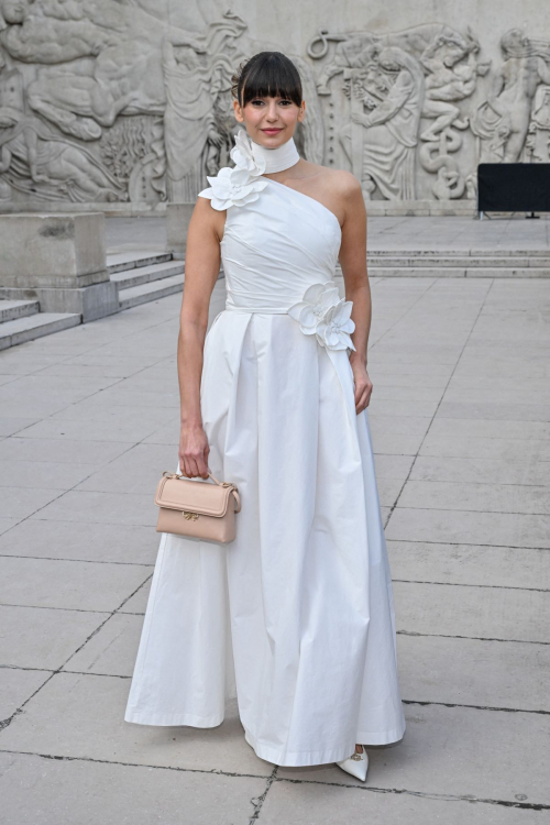 Nina Dobrev Arrives at Elie Saab Show, Paris Fashion Week, September 2024 3