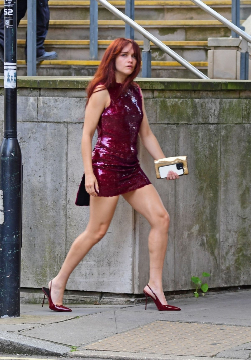 Olivia Cooke on the Set of The Girlfriend London 5