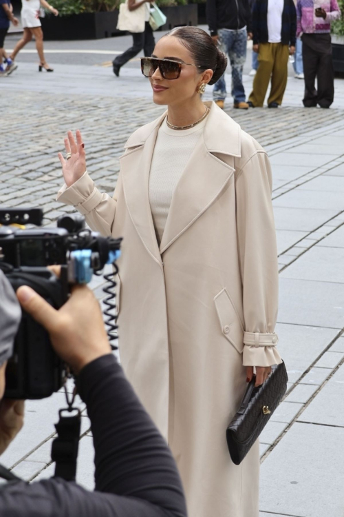 Olivia Culpo at Alice + Olivia Fashion Show, New York 3