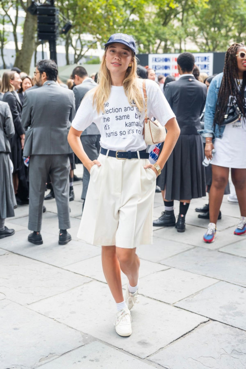 Olivia Ponton at Fashion For Our Future March in New York 2