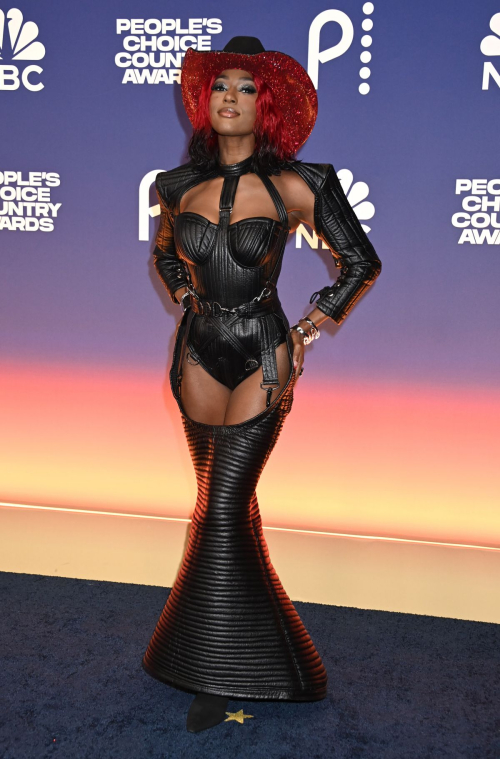 Reyna Roberts at 2024 People’s Choice Country Awards, Nashville, September 2024 4