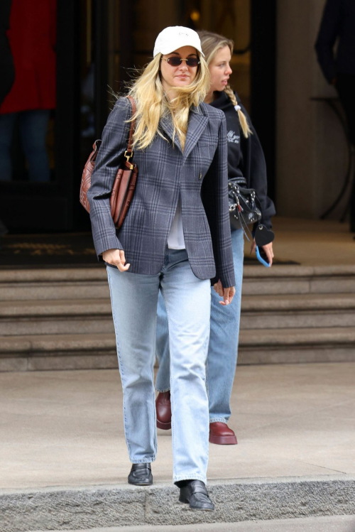 Shailene Woodley Out at Milan Fashion Week 4