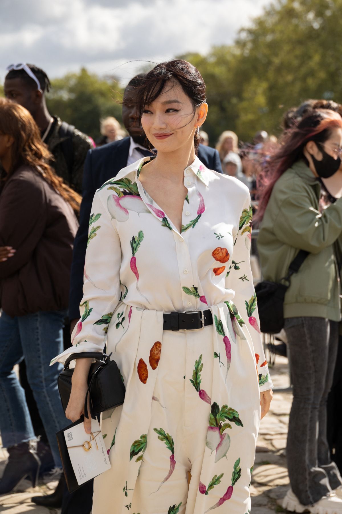 Shin Mina Arrives at Loewe Show, Paris Fashion Week, September 2024