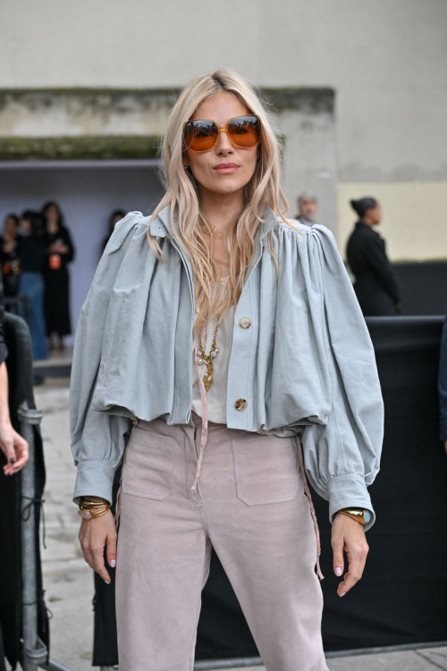 Sienna Miller Arrives at Chloe Womenswear Show at Paris Fashion Week, September 2024 6