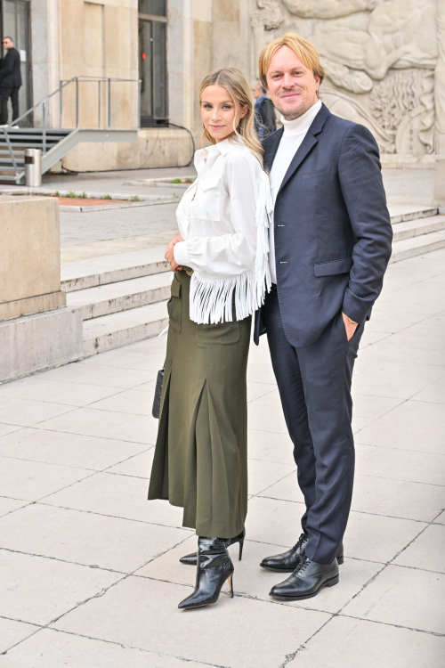 Simona Jakstaite Arrives at Elie Saab Show, Paris Fashion Week, September 2024 2