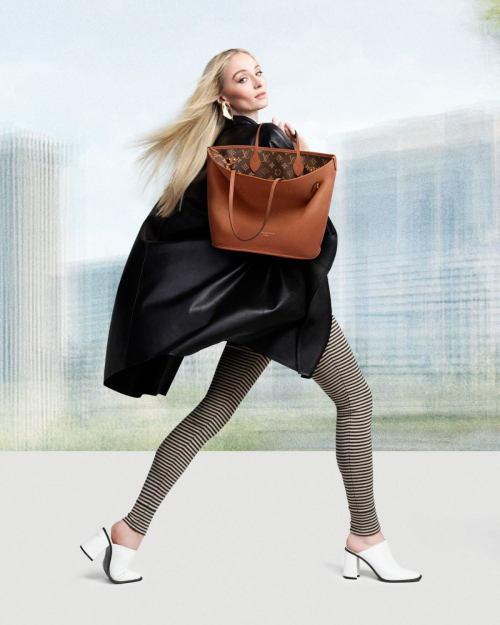 Sophie Turner for Louis Vuitton Neverfull Inside Out Handbags 2024 9