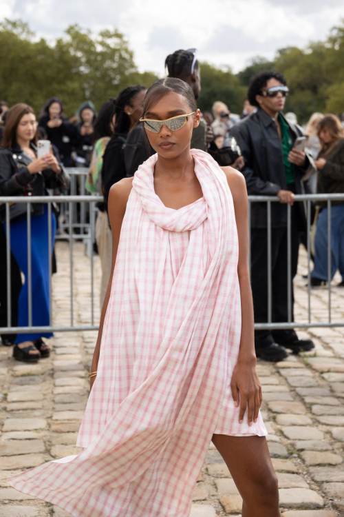 Sophie Wilde Arrives at Loewe Show, Paris Fashion Week, September 2024