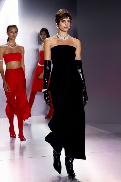 Taylor Hill Walks Runway at Messika RTW Fashion Show Paris Fashion Week, September 2024 5